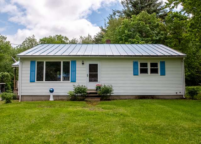 Property at 130 Davis Rd, Fairfield, ME 04937, 2 beds, 1 bath