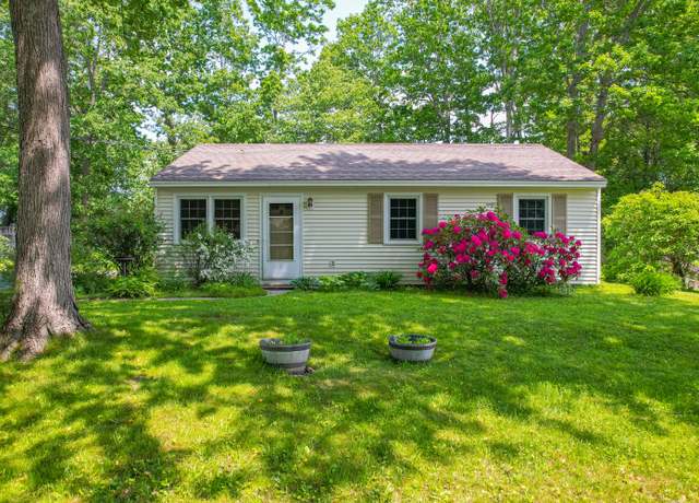 Property at 24 Down East Ln, Scarborough, ME 04074, 3 beds, 1 bath