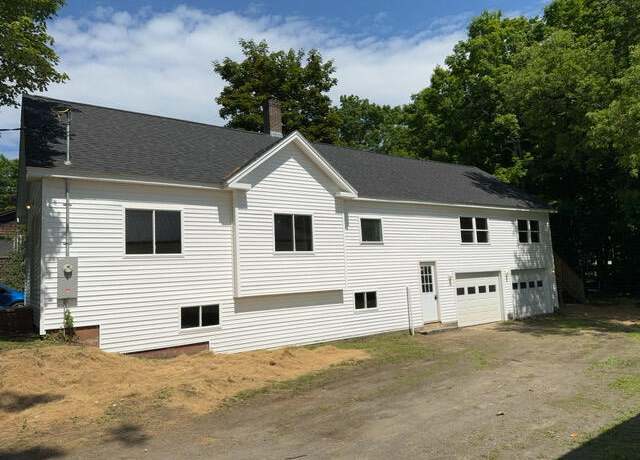 Property at 75 Summer St, Dover-foxcroft, ME 04426, 4 beds, 3 baths