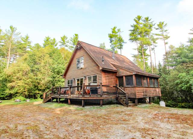 Property at 10 Haley Ln, Bethel, ME 04217, 3 beds, 2 baths