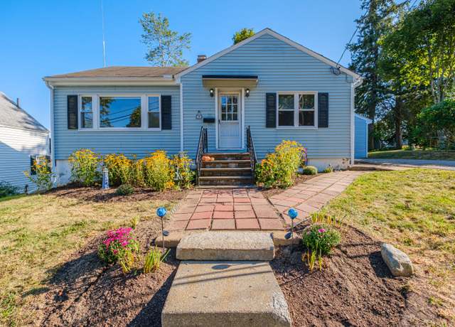 Property at 24 Spring St, Bath, ME 04530, 2 beds, 1 bath