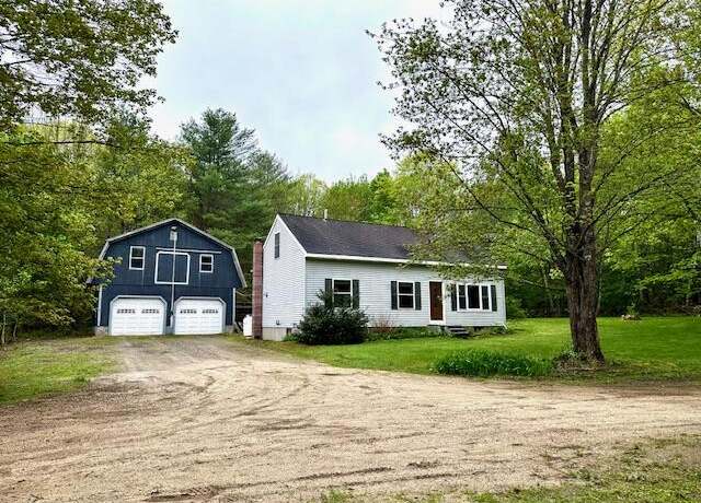 Property at 10 Field Rd, Fayette, ME 04349, 3 beds, 1 bath