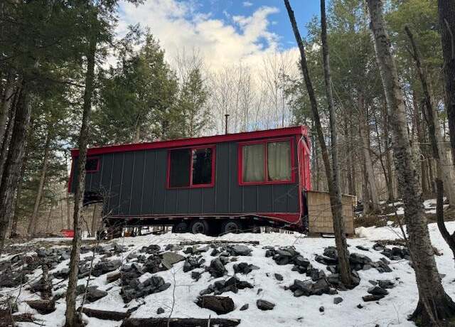 Property at 10 Little Falls Dr, Concord Twp, ME 04920, 1 bed, 0.5 baths