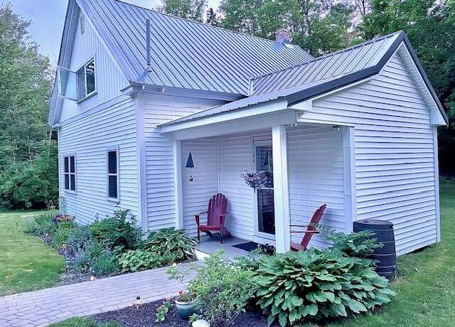 Property at 1110 Augusta Rd, Bowdoin, ME 04287, 3 beds, 2 baths