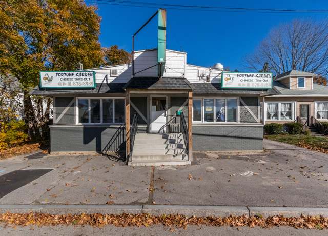 Property at 1435 Forest Ave, Portland, ME 04103, 3 beds, 2.5 baths