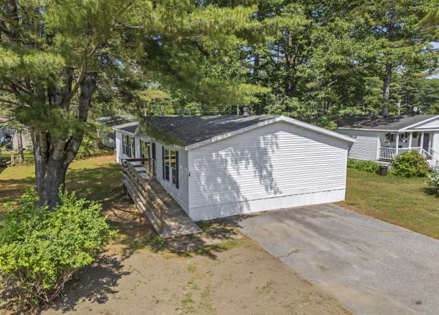 Property at 16 Larry Ln, Brunswick, ME 04011, 3 beds, 2 baths