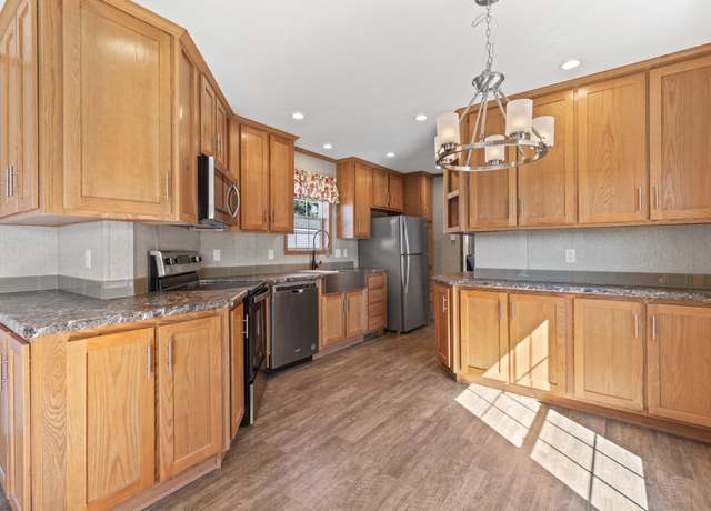 Property at 24 Elwell Ln, Brunswick, ME 04011, 2 beds, 2 baths