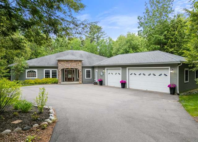 Property at 161 Foster Ave, Hampden, ME 04444, 3 beds, 2.5 baths