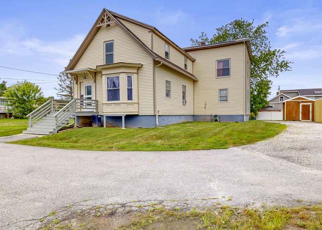 Property at 28 Stewart St, Lewiston, ME 04240, 5 beds, 4 baths