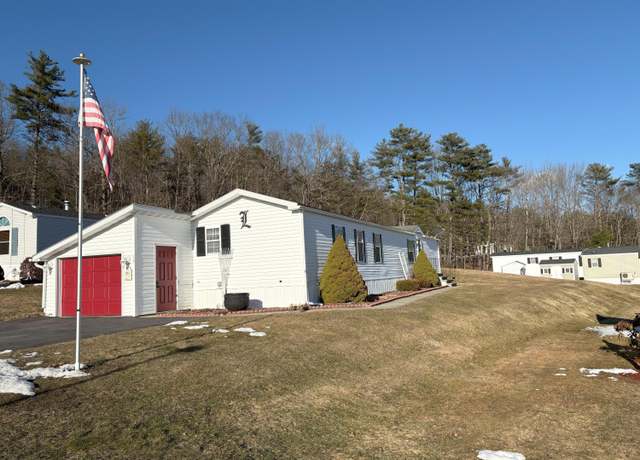 Property at 15 Fox Run Dr, Lewiston, ME 04240, 2 beds, 2 baths