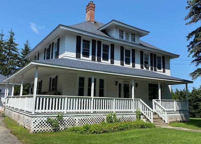 Property at 618 Main St, Caribou, ME 04736, 4 beds, 2 baths