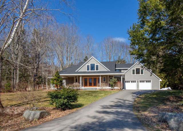 Property at 8 Norumbega Dr, Camden, ME 04843, 3 beds, 3.5 baths