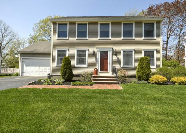 Property at 111 Regan Ln, Portland, ME 04103, 3 beds, 2 baths