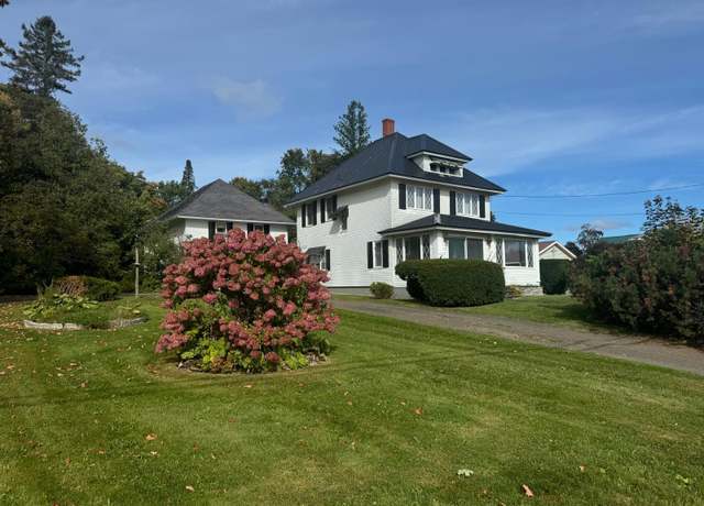 Property at 22 Main St, Mars Hill, ME 04758, 3 beds, 1.5 baths