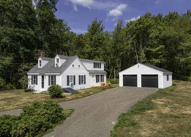 Property at 9 Ledgewood Ln, Freeport, ME 04032, 3 beds, 1 bath