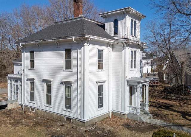 Property at 306 Broadway, Rockland, ME 04841, 4 beds, 1.5 baths