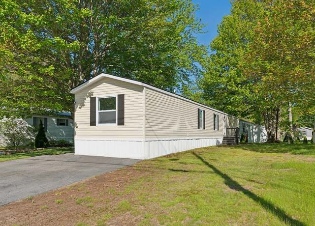 Property at 41 Long St, Brunswick, ME 04011, 2 beds, 2 baths