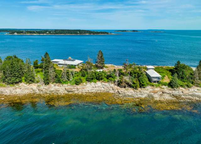 Property at 282 King Phillips Trl, Boothbay, ME 04544, 6 beds, 5 baths