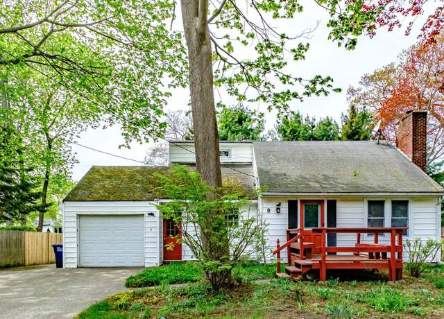 Property at 9 Charlotte St, South Portland, ME 04106, 3 beds, 2 baths