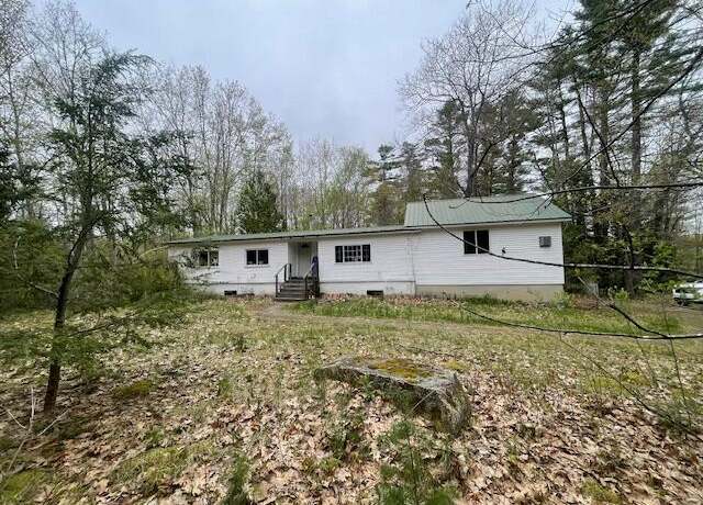 Property at 56 Neck Rd, West Gardiner, ME 04345, 4 beds, 1 bath