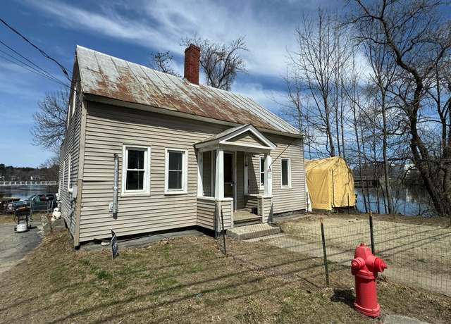 Property at 29 W Front St, Skowhegan, ME 04976, 3 beds, 2 baths