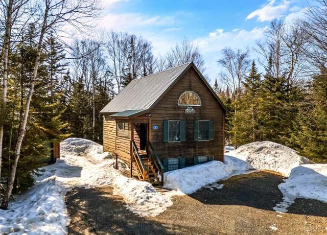 Property at 4 Rhode Island Way, Dallas Plt, ME 04970, 2 beds, 1 bath