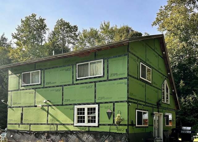 Property at 208 Dutch Gap Rd, Chesterville, ME 04938, 2 beds, 1.5 baths