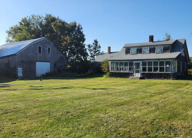 Property at 1542 Moosehead Trail Hwy, Plymouth, ME 04969, 5 beds, 1 bath