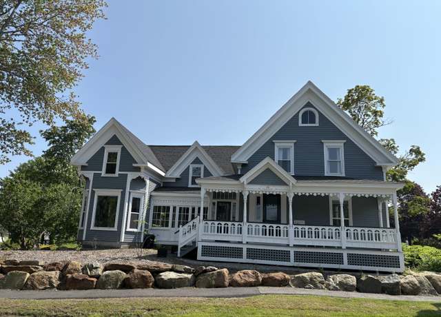 Property at 138 Limerock St Unit A, Rockland, ME 04841, 2 beds, 1.5 baths
