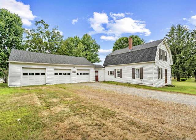 Property at 60 Lancaster Ave, Dover-foxcroft, ME 04426, 2 beds, 1.5 baths