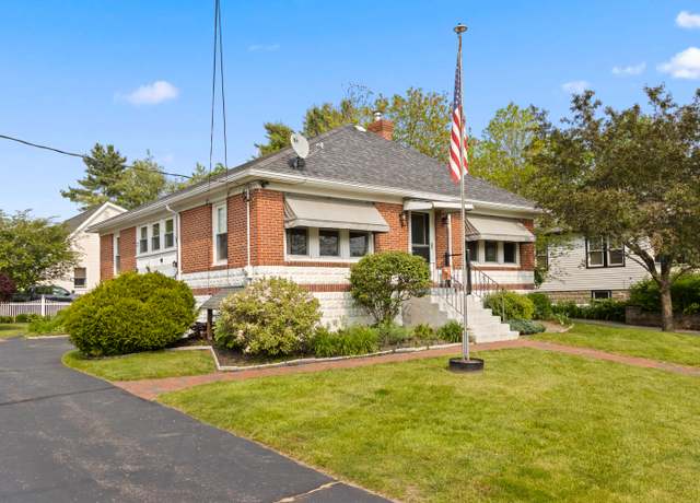 Property at 241 Virginia St, Portland, ME 04103, 3 beds, 1 bath