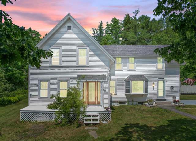 Property at 10 Jones Way, Sullivan, ME 04664, 5 beds, 3 baths