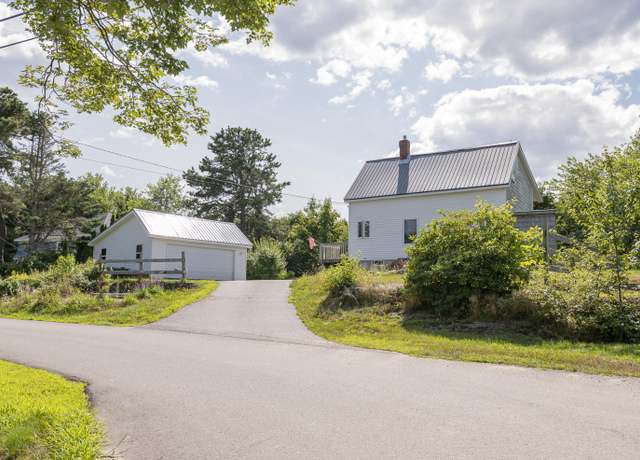 Property at 5 Gomez Rd, Phippsburg, ME 04562, 2 beds, 2 baths