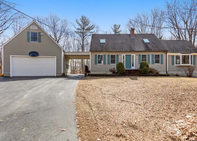 Property at 1 Arbor Woods Rd, Raymond, ME 04071, 3 beds, 2 baths
