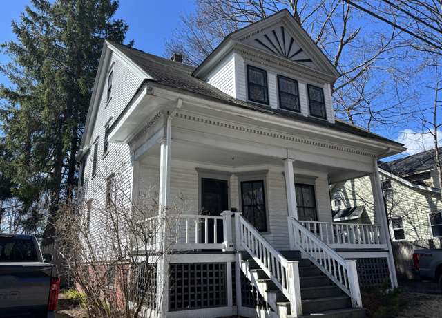 Property at 130 Hartley St, Portland, ME 04103, 4 beds, 2.5 baths
