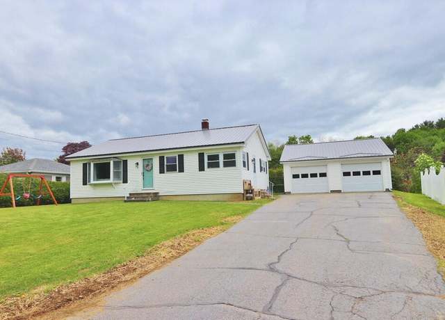 Property at 8 Sunset Dr, Veazie, ME 04401, 3 beds, 1.5 baths