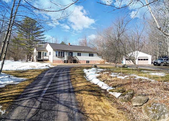 Property at 3530 Middle Rd, Sidney, ME 04330, 3 beds, 1 bath