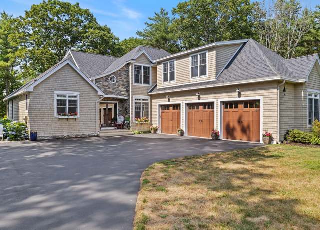 Property at 4 Harbor Side Dr, York, ME 03909, 4 beds, 3.5 baths