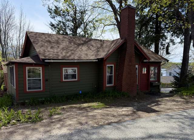 Property at 21 Niles Rd, Sabattus, ME 04280, 2 beds, 1 bath