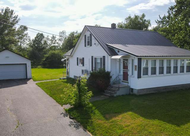 Property at 17 Main St, Bradley, ME 04411, 2 beds, 1.5 baths