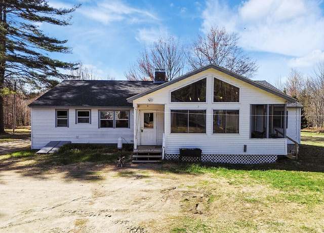 Property at 751 Holley Rd, Farmington, ME 04938, 4 beds, 3.5 baths