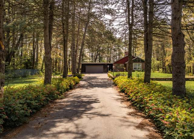 Property at 2814 Hotel Rd, Auburn, ME 04210, 4 beds, 2 baths