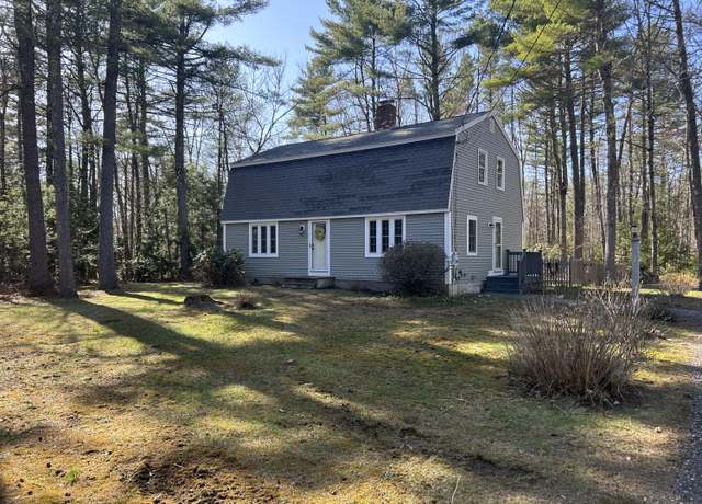 Property at 7 Kathryn St, Gorham, ME 04038, 4 beds, 1.5 baths