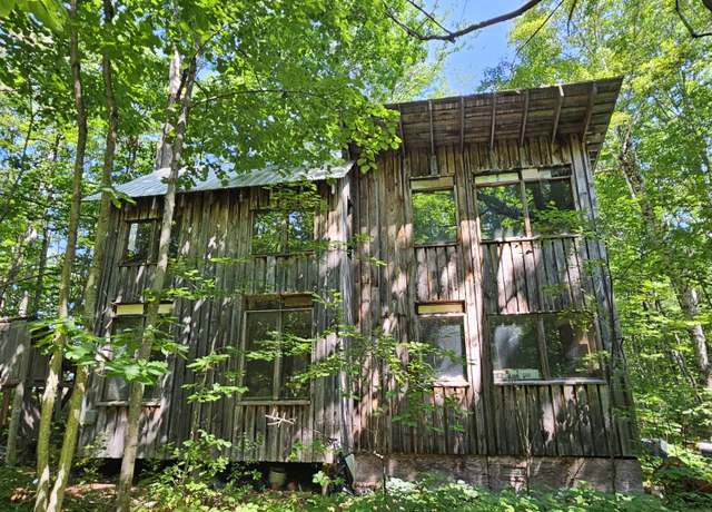Property at 26 Moose Pond Rd, Mount Vernon, ME 04352, 2 beds, 1 bath