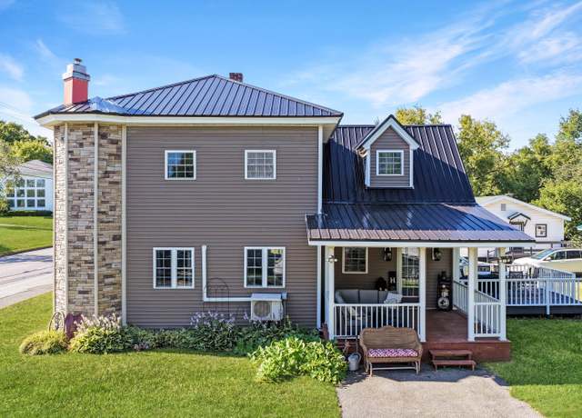 Property at 13 Benjamin St, Mars Hill, ME 04758, 4 beds, 1.5 baths
