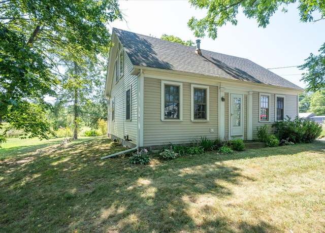 Property at 56 Thomaston St, Rockland, ME 04841, 2 beds, 2 baths