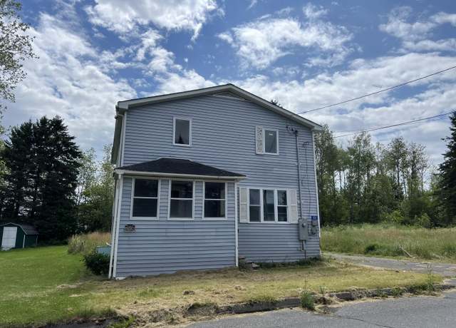 Property at 123 Fulton St, Van Buren, ME 04785, 3 beds, 2 baths