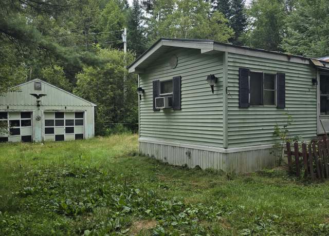 Property at 17 Green Rd, Madison, ME 04950, 2 beds, 2 baths
