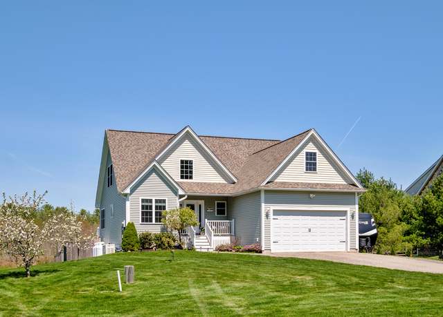 Property at 447 Cider Hill Rd, York, ME 03909, 3 beds, 3 baths