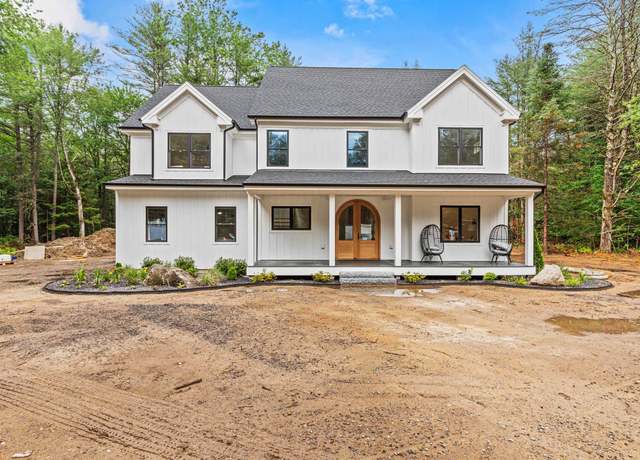 Property at 415 Richville Rd, Standish, ME 04084, 4 beds, 4 baths
